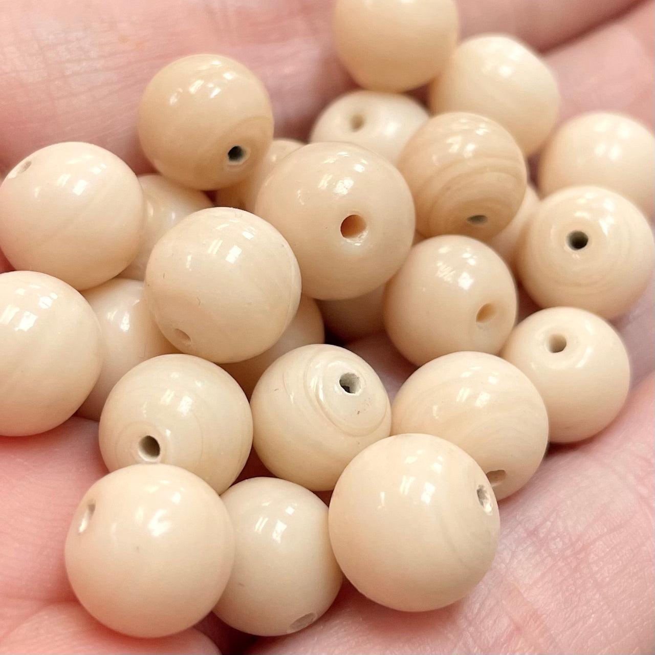 20 Vintage Light Beige Czech Round Glass Beads