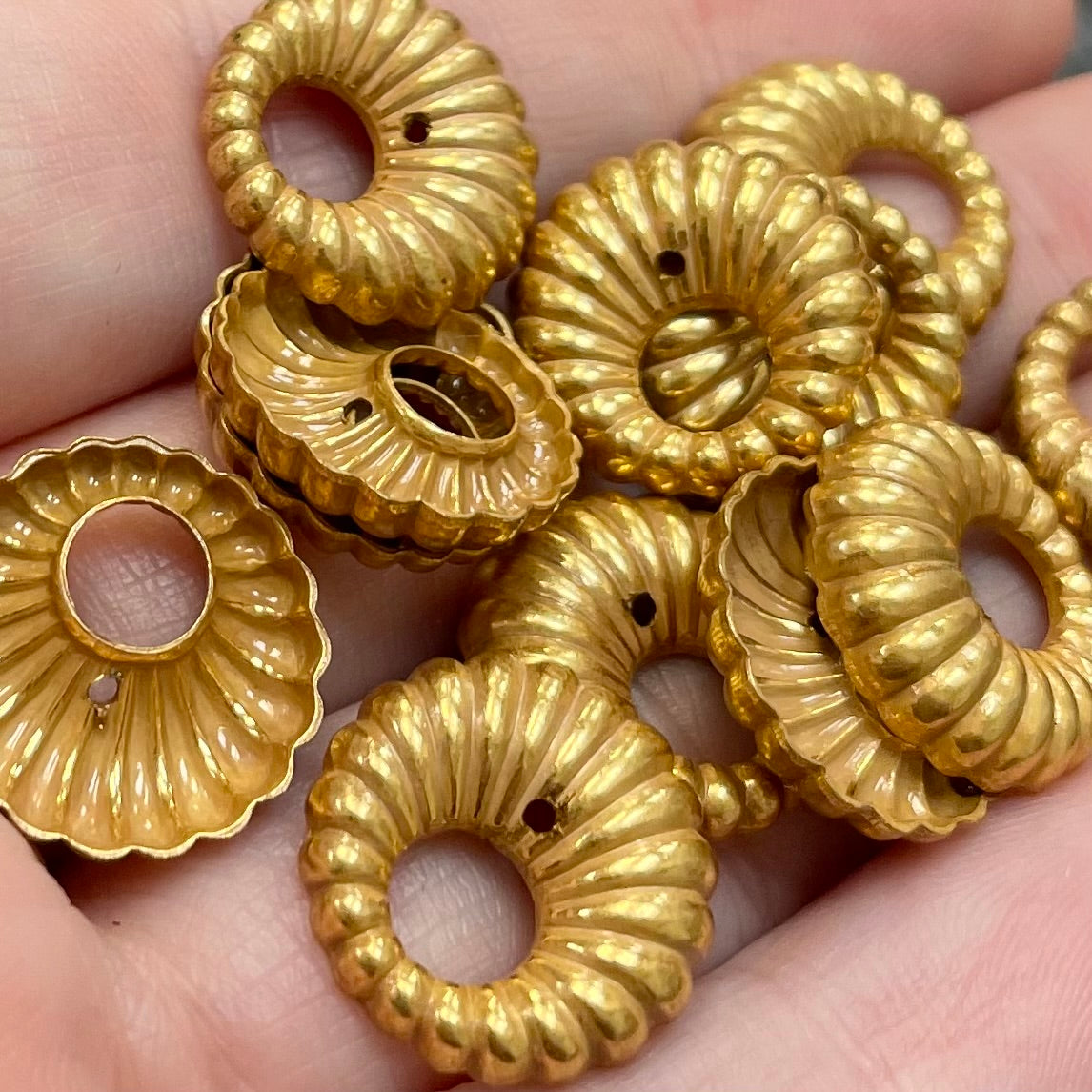 12 Vintage Brass Scalloped Hoops