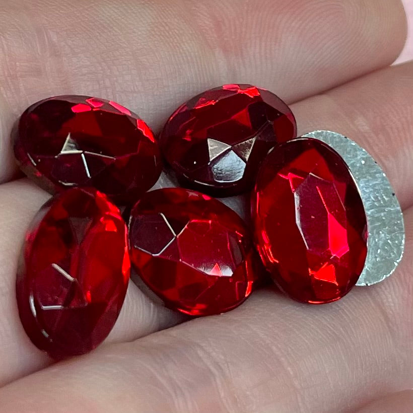 6 Vintage Red Siam Oval Glass Cabochons