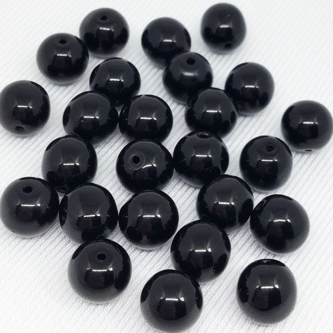 25 Vintage Black Czech Round Glass Beads