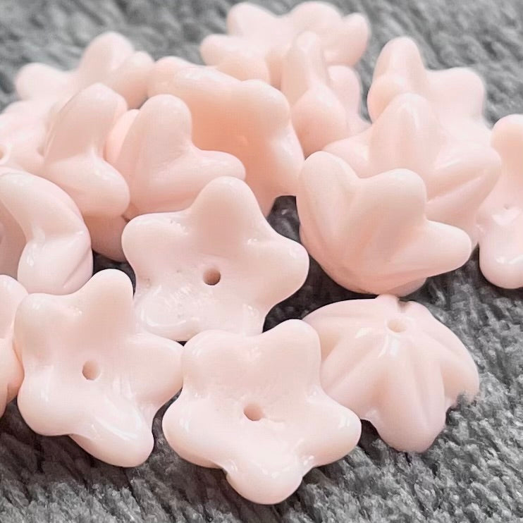 25 Vintage Baby Pink Czech Flower Glass Beads