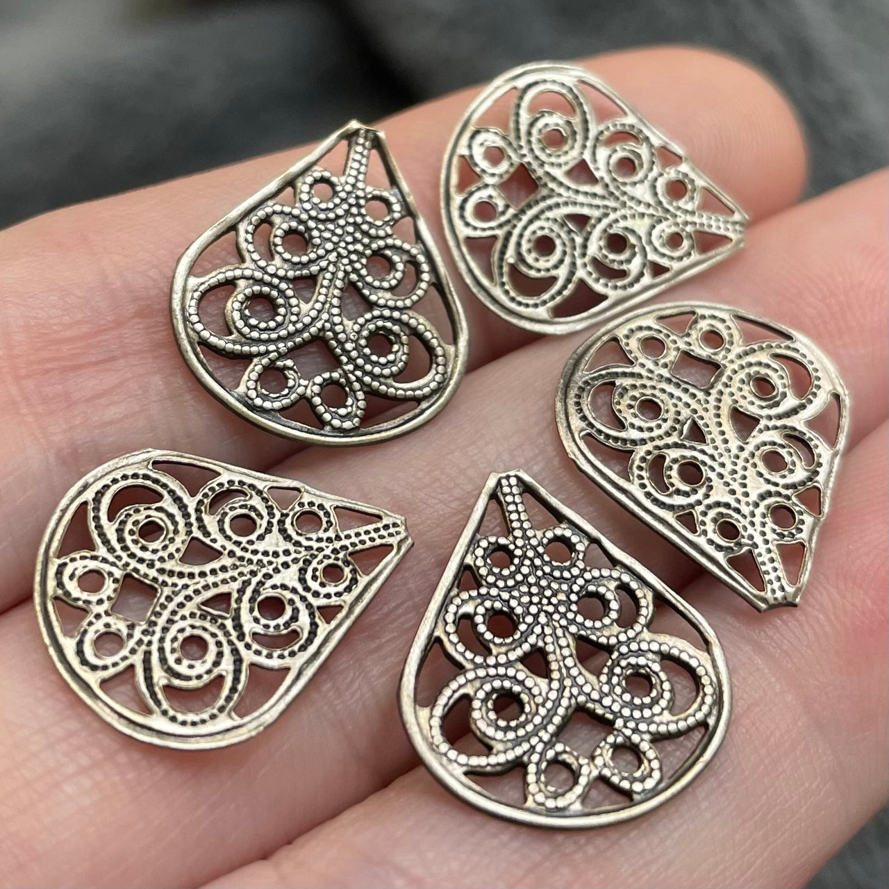 20 Vintage Silver Plated Fan Filigrees