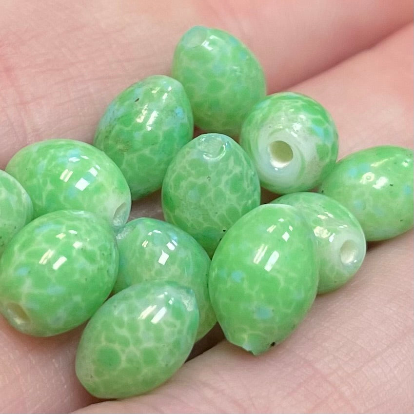 12 Vintage Green Mottled Japan Oval Glass Beads