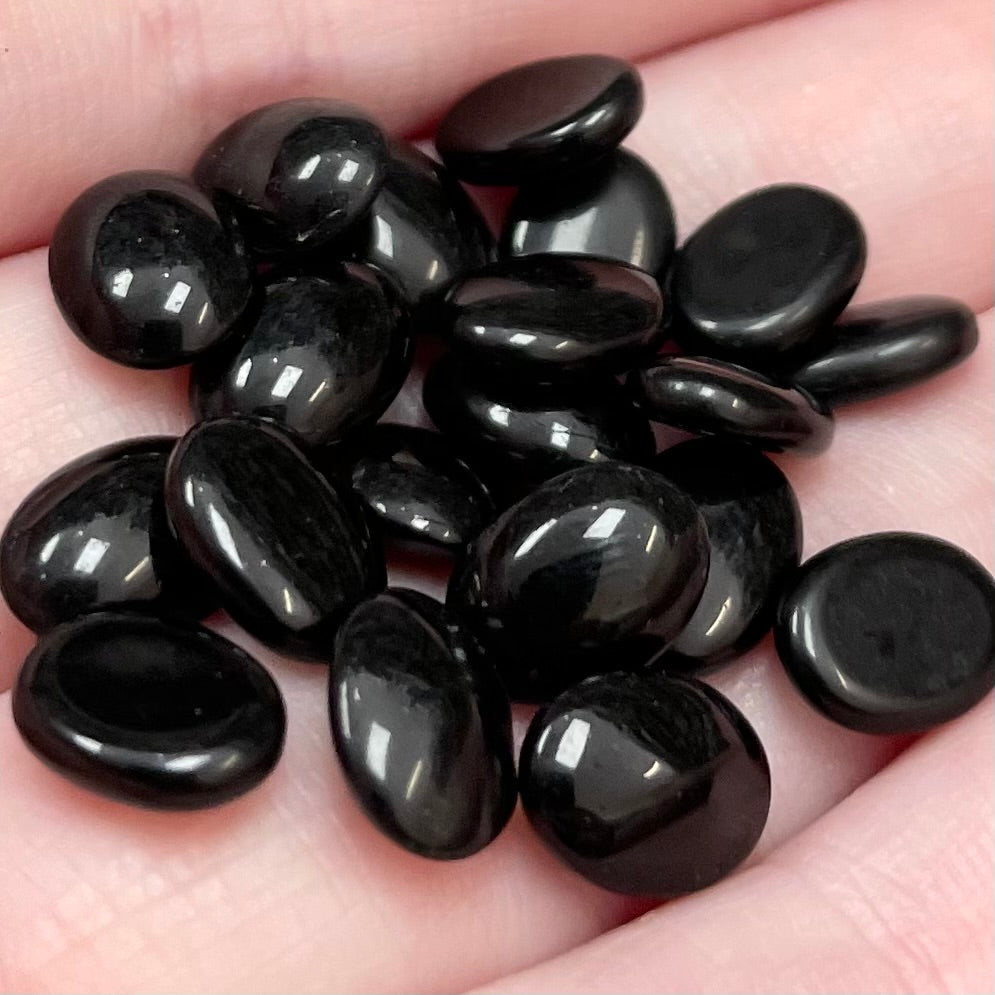 20 Vintage Black Oval Glass Stones