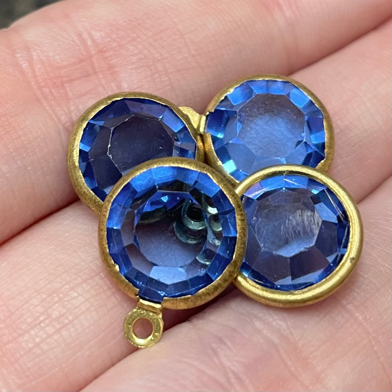 4 Vintage Blue Sapphire Swarovski 47ss One Loop Chanels