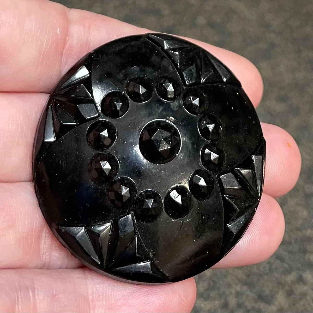 1 Victorian Czech Black Glass Hatpin
