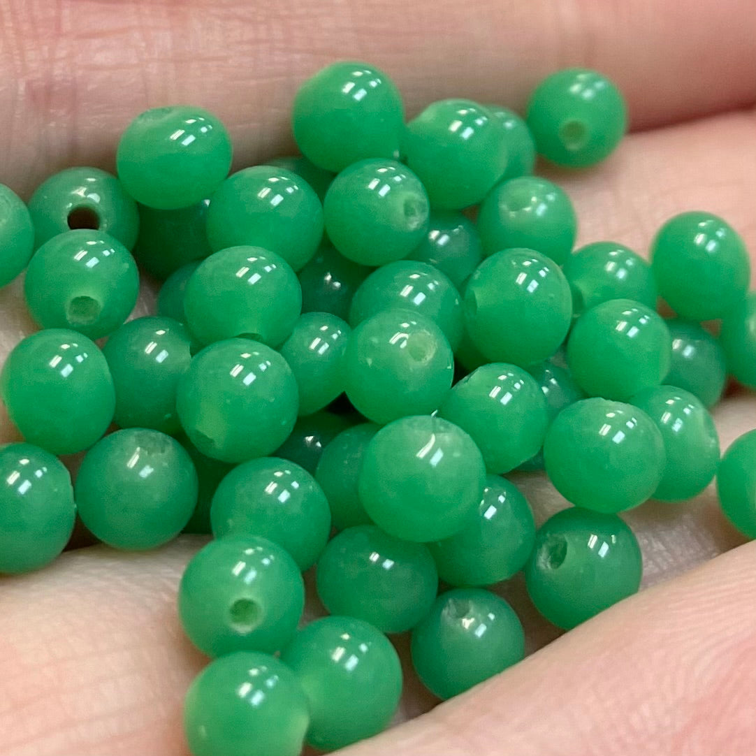 100 Vintage Green Jade Light Japan Opal Round Glass Beads