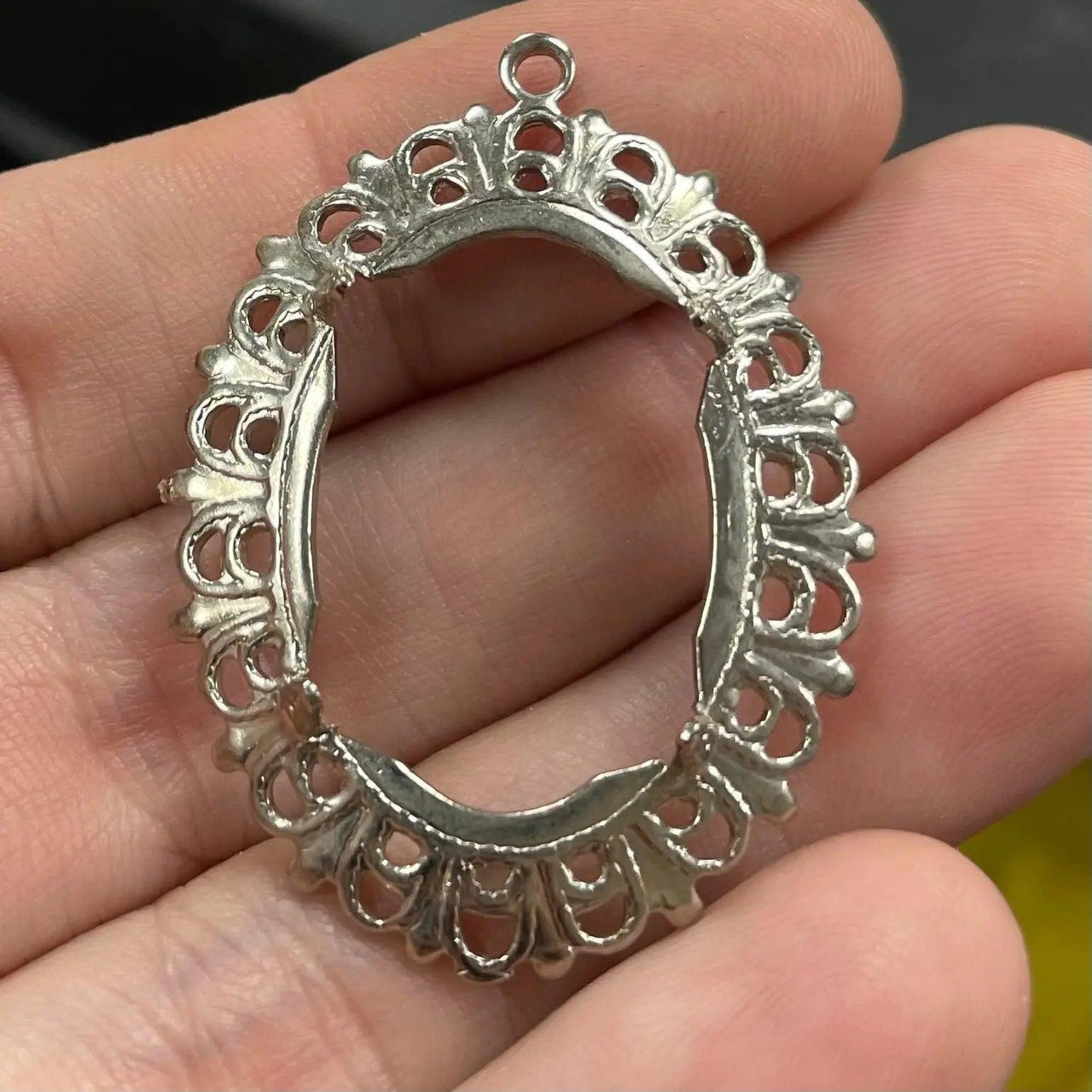 2 Vintage Silver Plated Fancy Oval Setting Pendants
