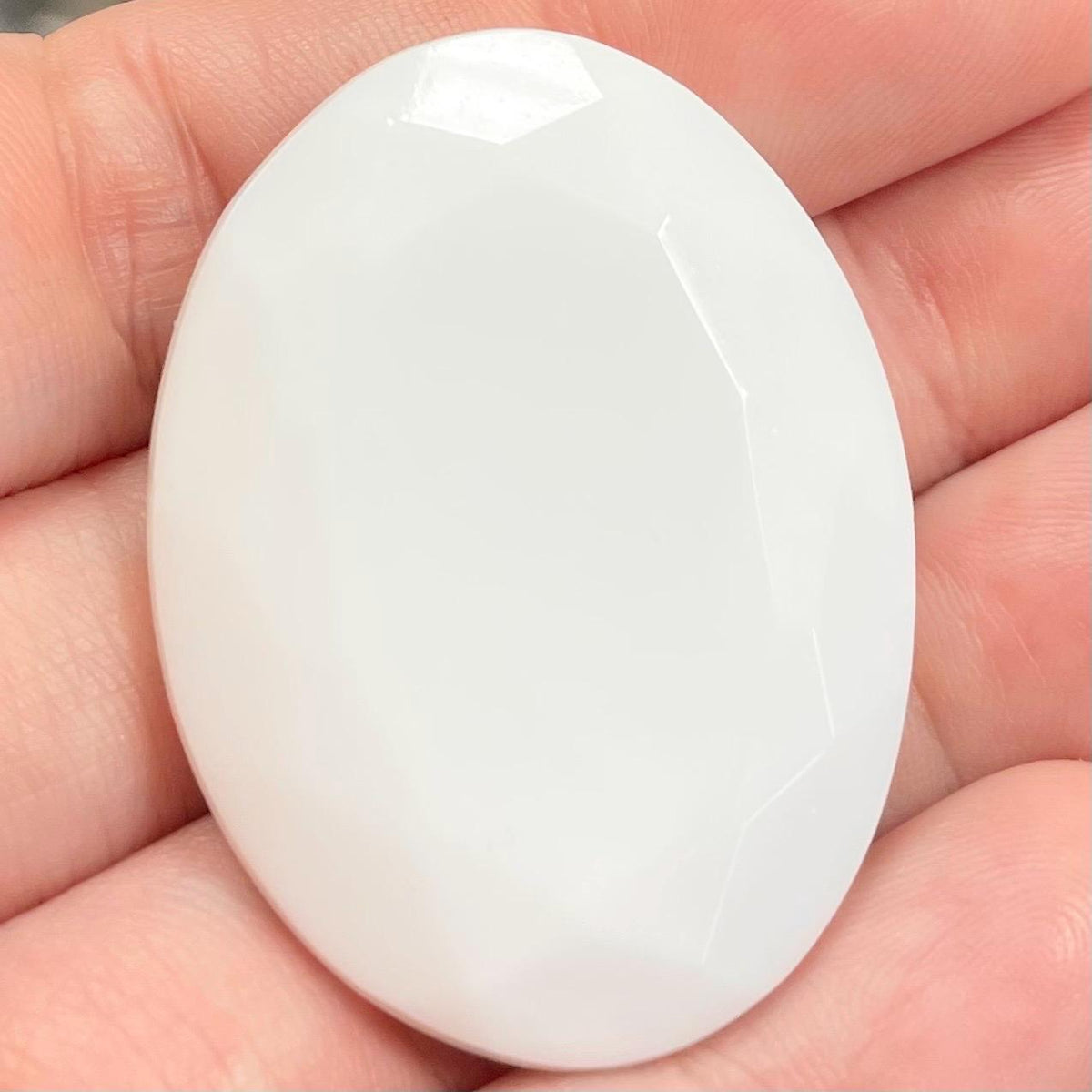 1 Vintage White Czech Oval Glass Stone