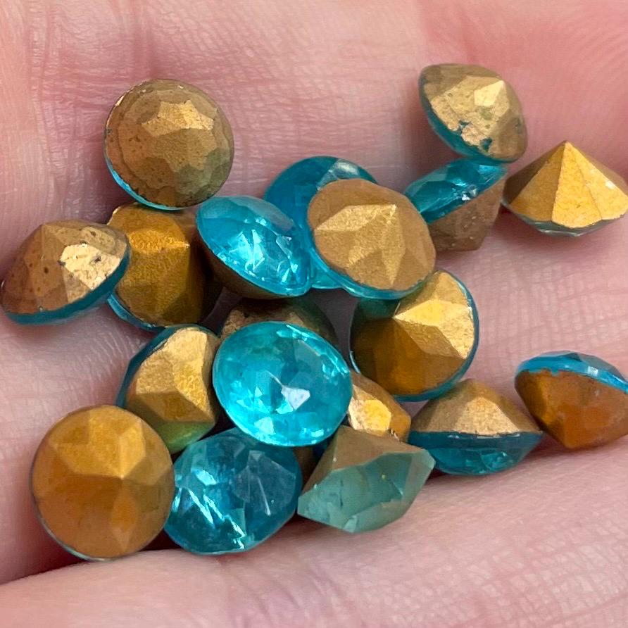 20 Vintage Blue Aqua Small Round Glass Stones