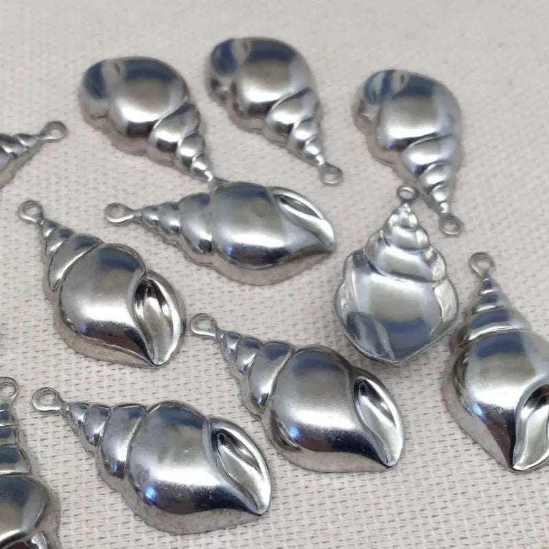 20 Vintage Silver Plated Shell Charms