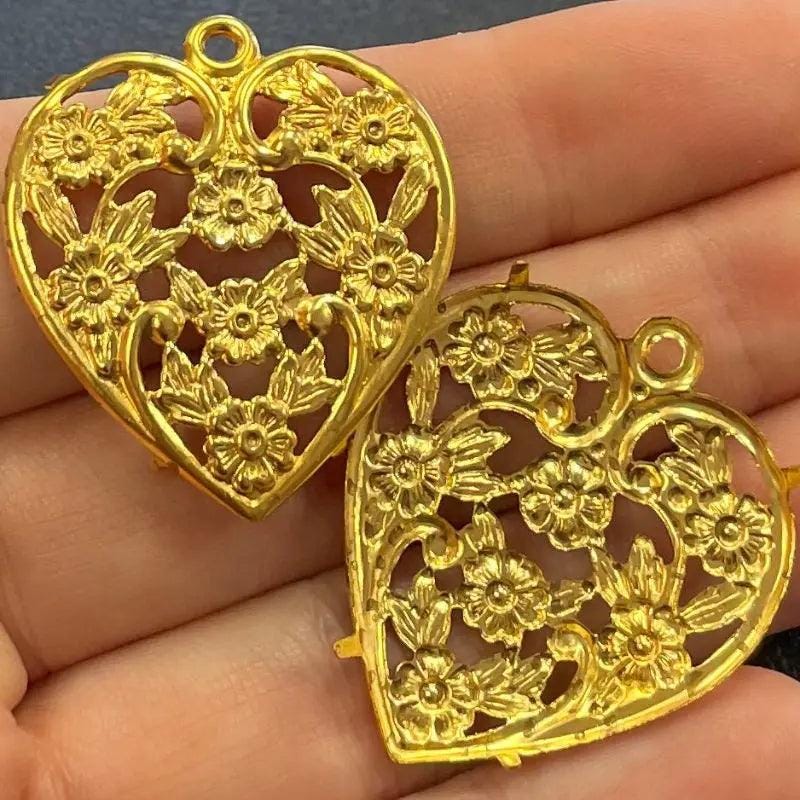 6 Vintage Gold Floral Heart Pendants