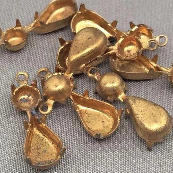 8 Vintage Brass Pear Stone Setting Metal Pendants