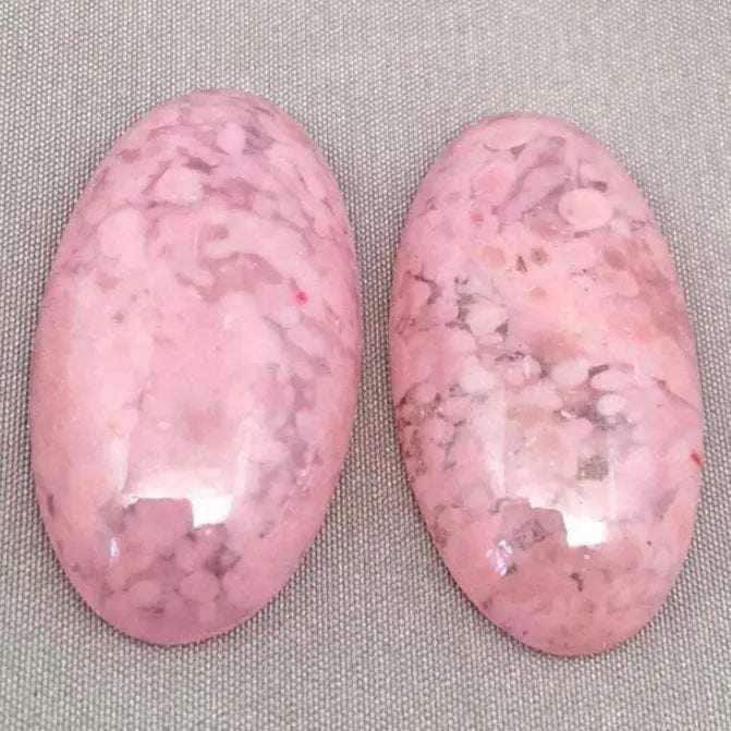 1 Vintage Pink Japan Oval Glass Cabochon