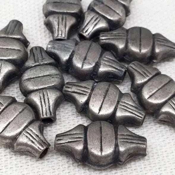 20 Vintage Silver Light Weight Metal Beads