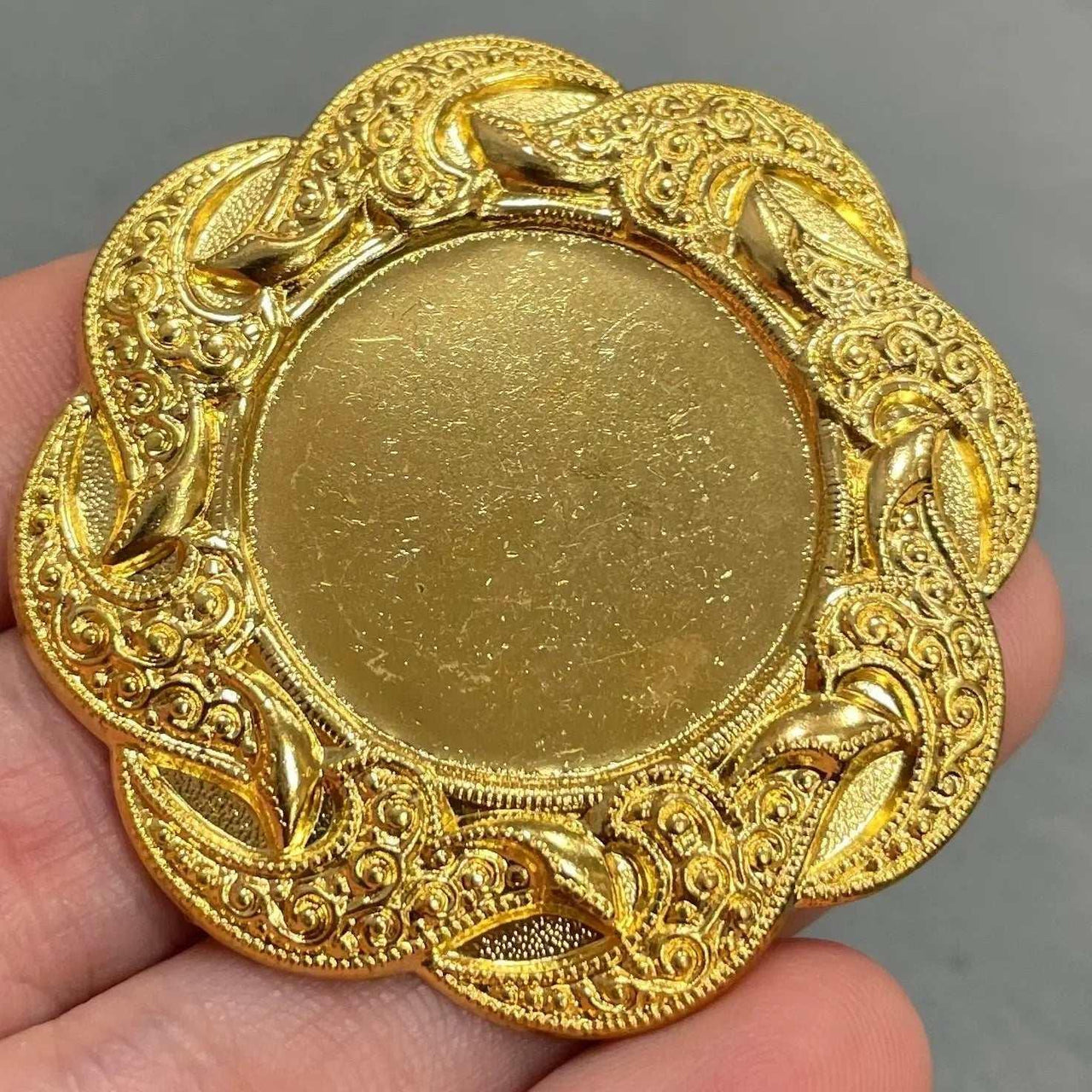 2 Vintage Gold Plated Brass Flower Metal Settings