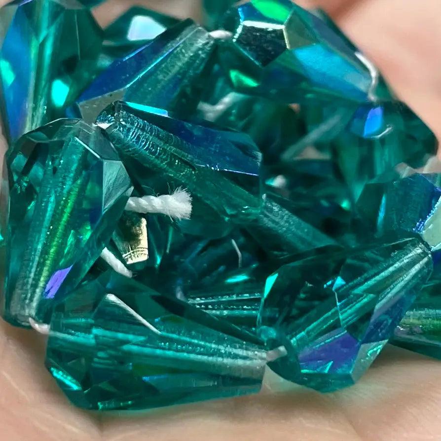 25 Vintage Green Emerald AB Czech Teardrop Glass Beads