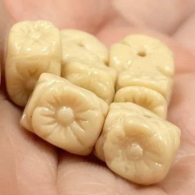 10 Vintage Beige Czech Etched Flower Glass Beads