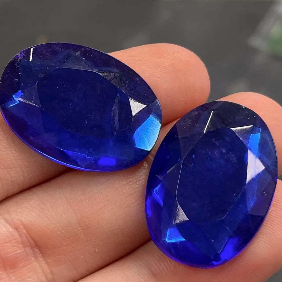 4 Vintage Blue Faceted Oval Glass Cabochons