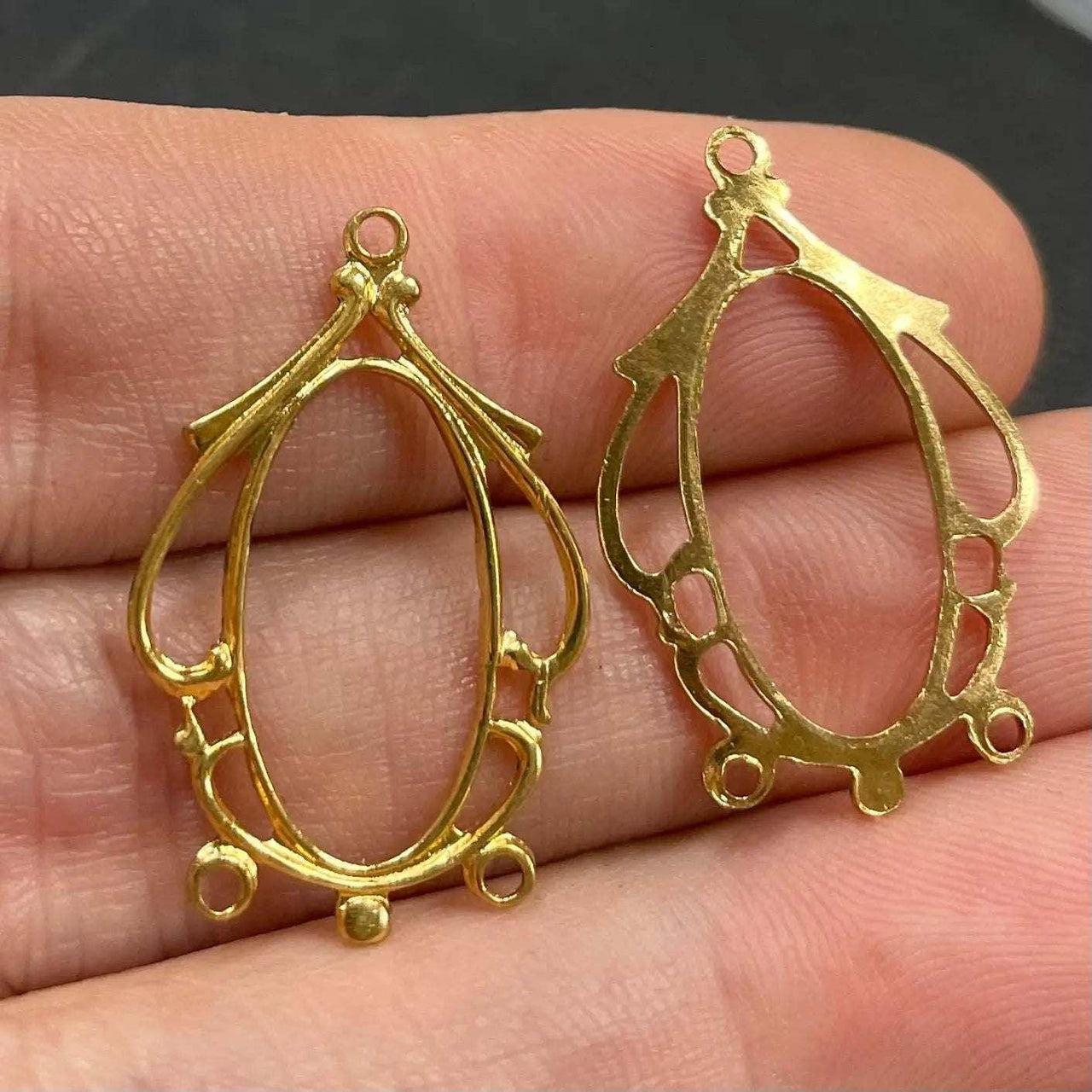 12 Vintage Brass 2-Loop Fancy Pendants