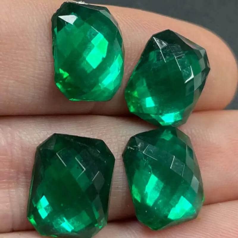 6 Vintage Green Emerald Faceted Octagon Glass Cabochons