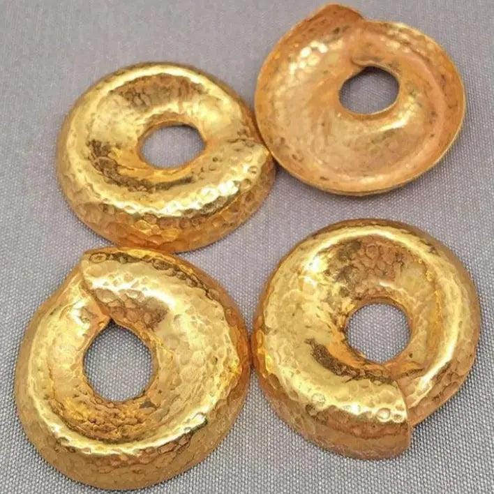 8 Vintage Gold Plated Hammered Round Metal Stampings