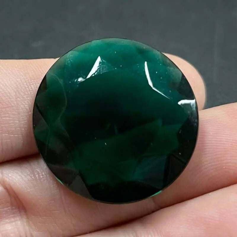 1 Vintage Green Emerald Round Glass Stone