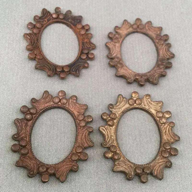 2 Vintage Brass Aged Oval Bezel Metal Settings