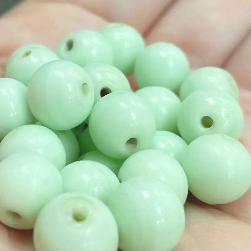 25 Vintage Green Sea Foam Japan Round Glass Beads