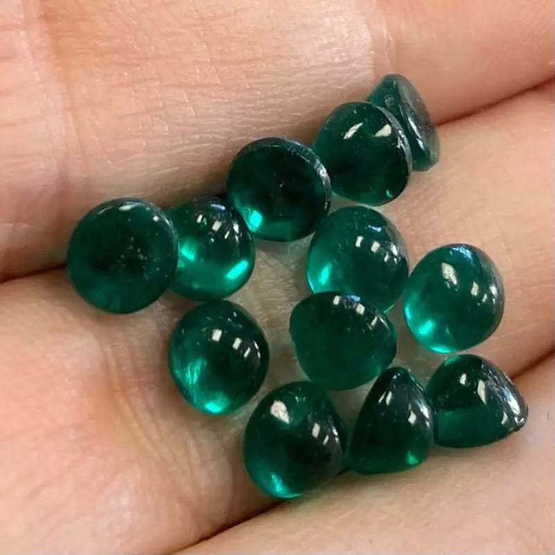 50 Vintage Green Emerald Round Glass Cabochons