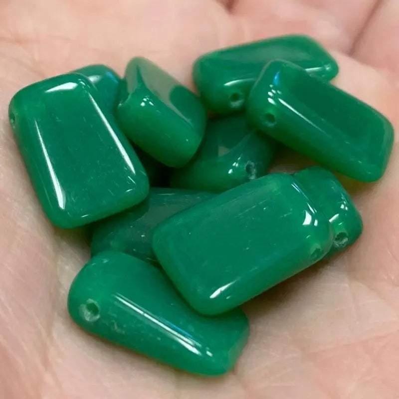 10 Vintage Green Jadeite Japan Drop Glass Beads