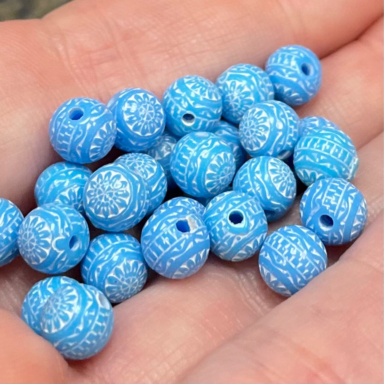 50 Vintage Blue White Lucite Round Beads
