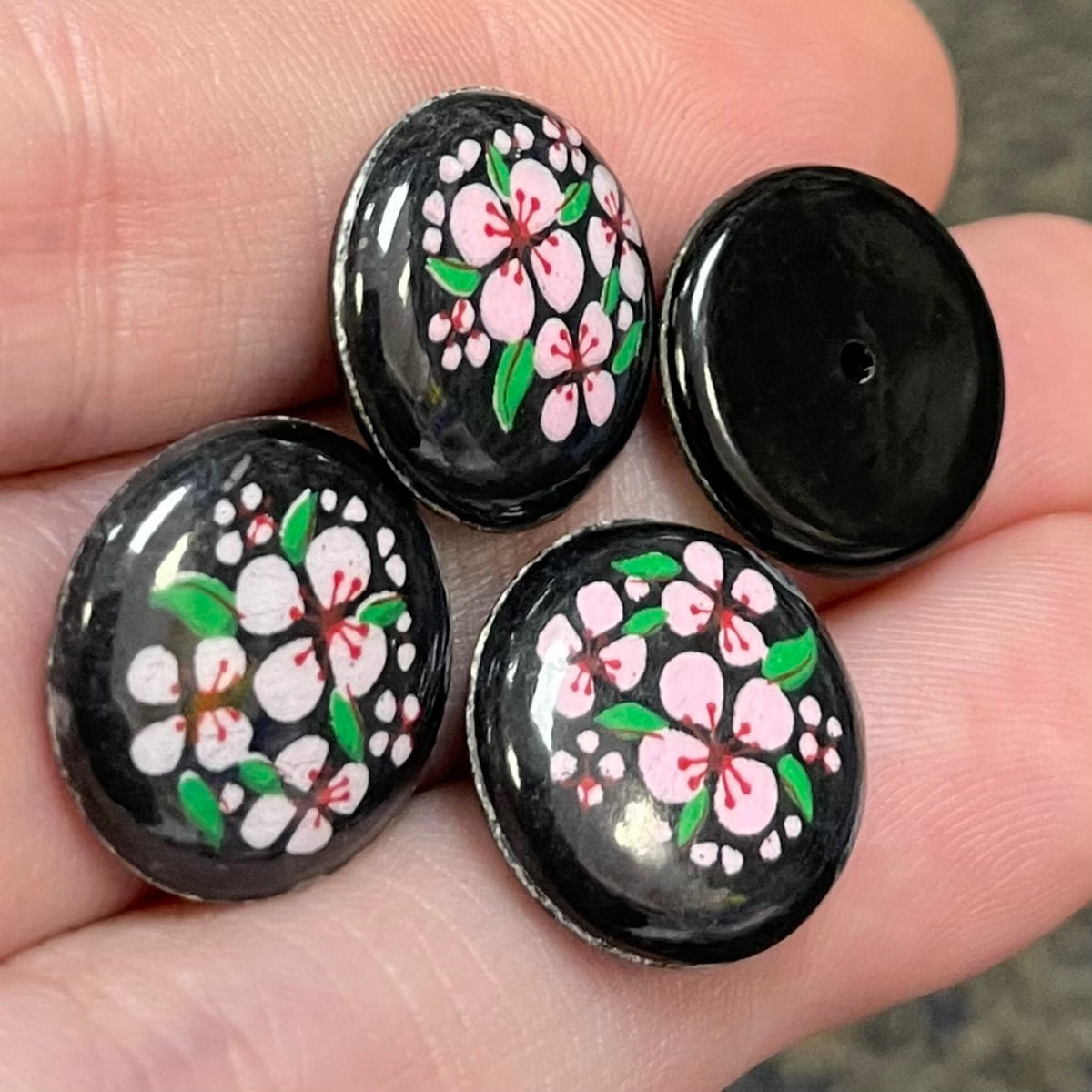 4 Vintage Black Pink Floral Round Japan Lucite Cabochons