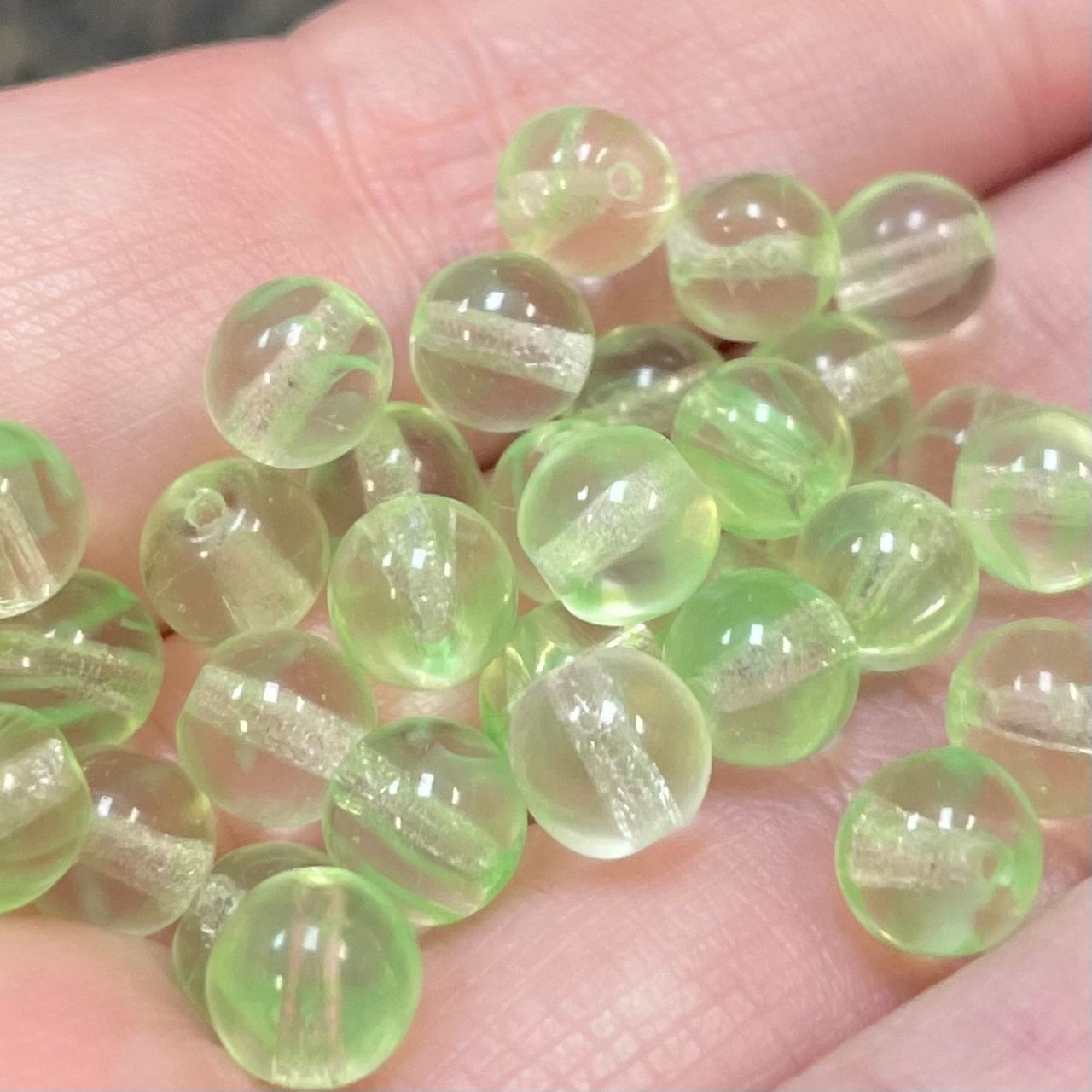 100 Green Light Czech Round Glass Beads
